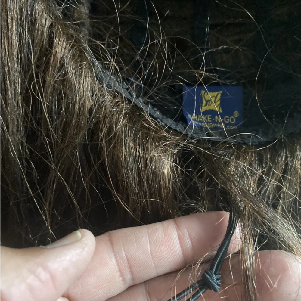 Drawstring Wig - Picture 3 of 3